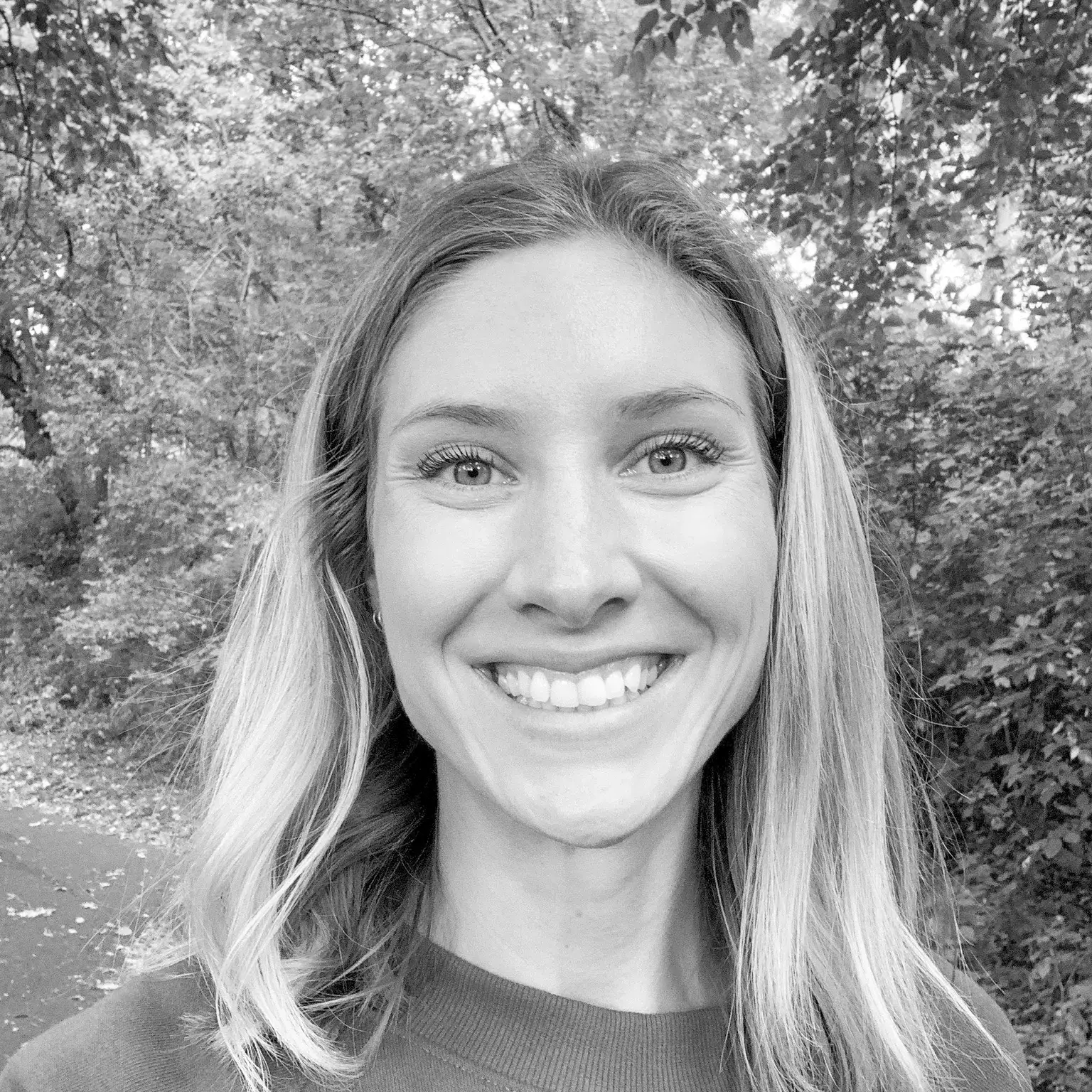 Lo Miller, guest on the Everyday Faith Podcast, smiling outdoors